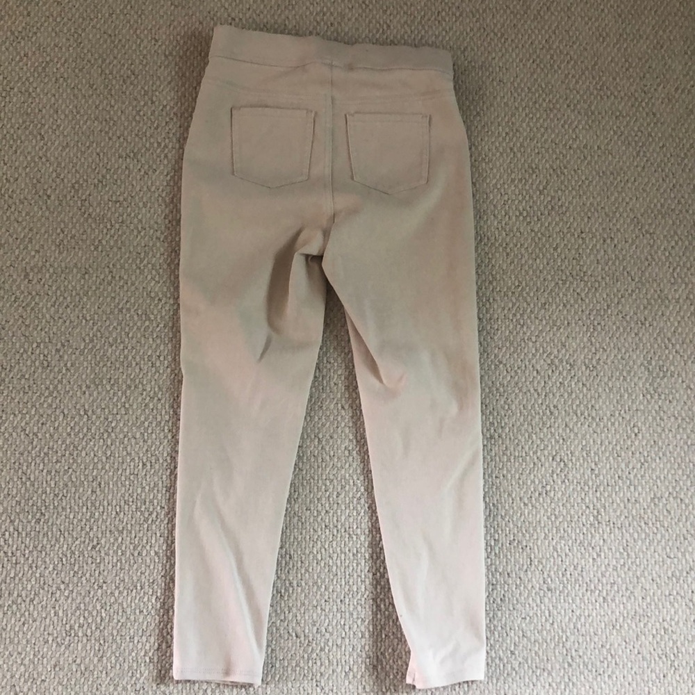 Time and Tru Cream Leggings High-Waisted Capris - Picture 9 of 9